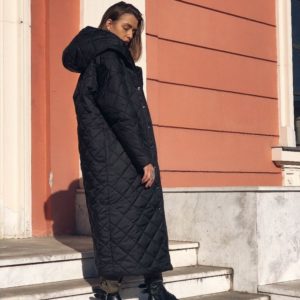 Черное женское зимнее стеганое пальто цена в Одессе