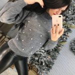 Купить серый женский свитер теплый оптом