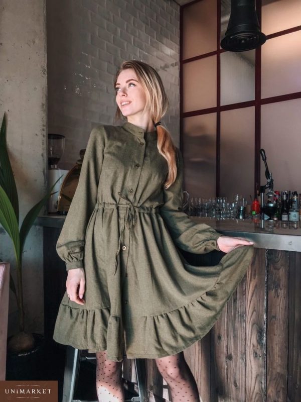 Купить женское зеленое платье из байка на праздник оптом