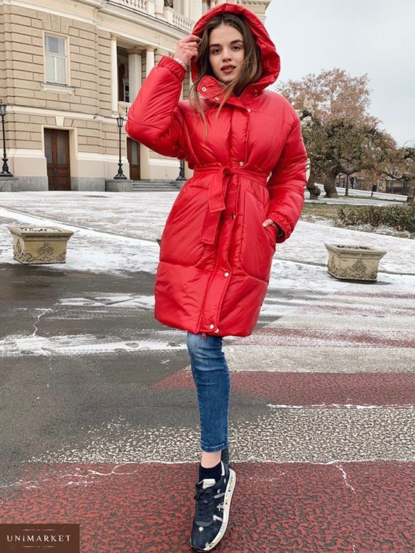 Заказать женское пальто на синтипухе с поясом недорого красного цвета недорого