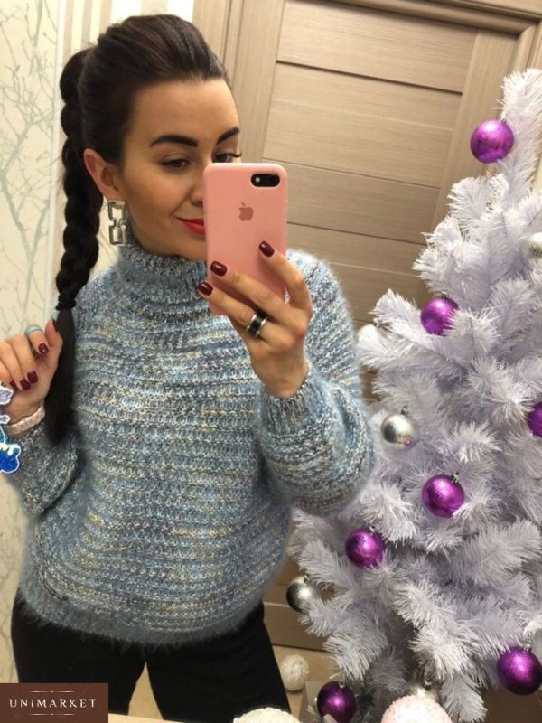 Замовити блакитний жіночий светр з високим горлом оптом Україна