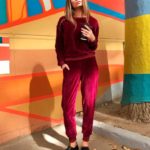 Купити жіночий бордовий прогулянковий костюм з турецького оксамиту спортивний оптом Україна