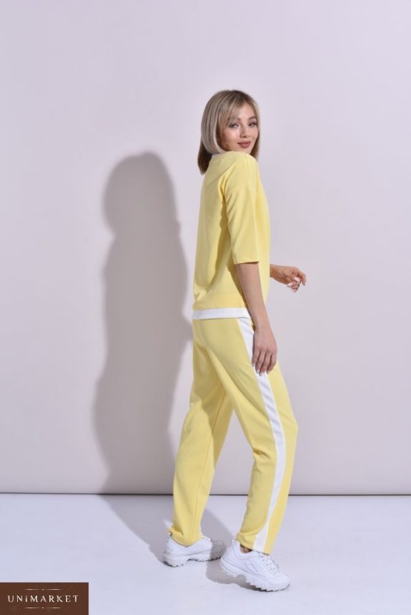 Заказать женский спортивный костюм из креп дайвинга с контрастной отделкой желтого цвета недорого больших размеров