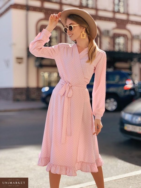 Замовити жіноче плаття міді на запах з поясом в дрібний горох великого розміру рожевого кольору в подарунок