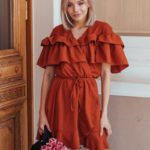 Приобрести в интернет-магазине женское платье с оборкой из креп шифона оранжевого цвета дешево