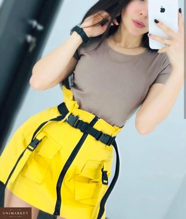 Купить в интернет-магазине женскую юбку с высокой талией с карабинами желтого цвета недорого