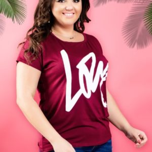 Купить дешево женскую футболку Love - батал вискоза больших размеров бордового цвета недорого