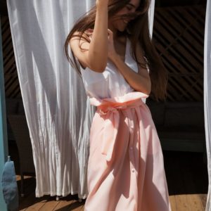Заказать оптом габардиновую женскую юбку с карманами размеров больших персикового цвета дешево