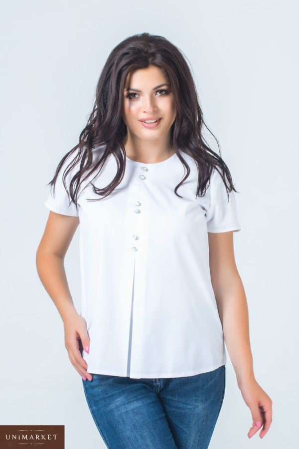Купить недорого женскую блузку из софта декорирована пуговицами цвет белый больших размеров в подарок