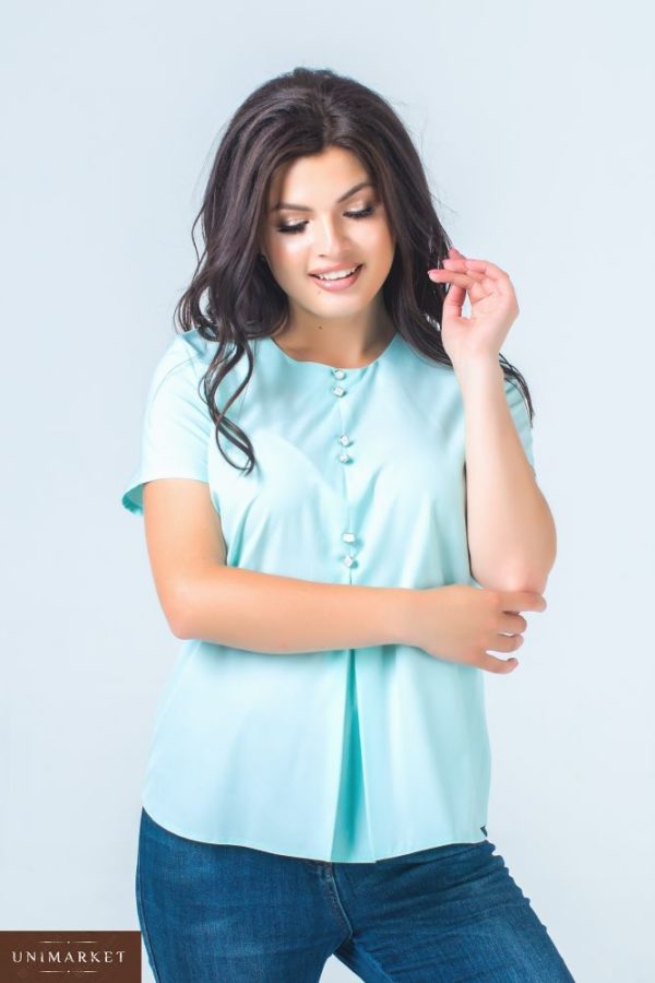 Придбати жіночу блузку з софта гудзиками декорована колір ментоловий великих розмірів оптом Україна