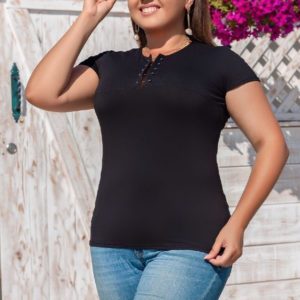 Купить недорого черную футболку женскую декор металлические скобы больших размеров в подарок