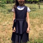 Приобрести недорого детский школьный сарафан с баской и кружевом турецким синего цвета оптом Украина