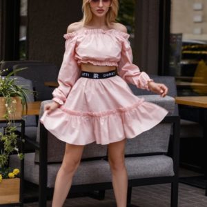 Купить в интернет-магазине женский стильный костюм (юбка + топ) в стиле прованс из хлопка цвета пудры недорого