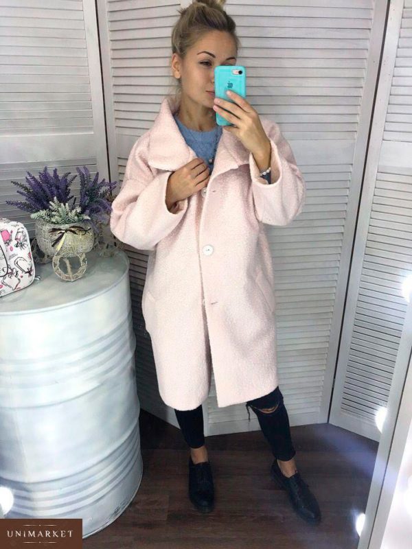 Замовити в інтернет-магазині жіноче пальто oversize вільного крою на підкладці кольору ніжно-рожевого батал дешево