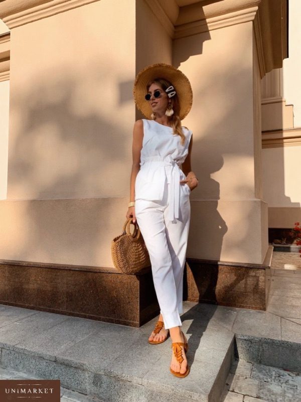 Приобрести в интернет-магазине женский костюм льняной: брюки + топ с поясом белого цвета дешево