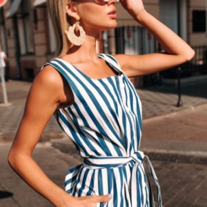 Замовити в подарунок жіночу сукню міді в синьо-білу смужку з стрейч котону оптом Україна