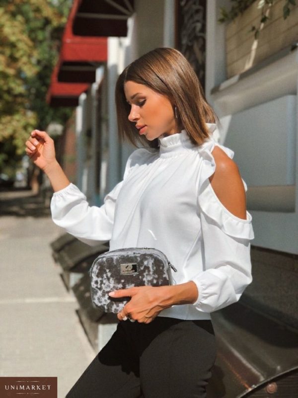 Приобрести в интернет-магазине женскую с плечами открытыми блузку из креп дайвинга цвета белого дешево
