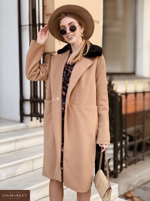 Заказать в подарок женское прямое светло-коричневое пальто в рубчик оптом Украина