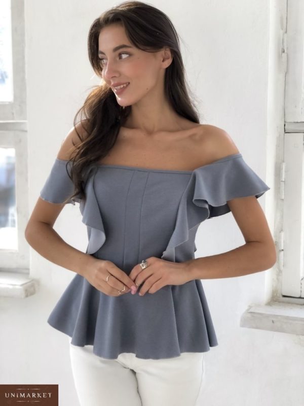 Замовити в подарунок жіночу блузу з відкритими плечима з креп дайвінгу сірого кольору оптом Україна