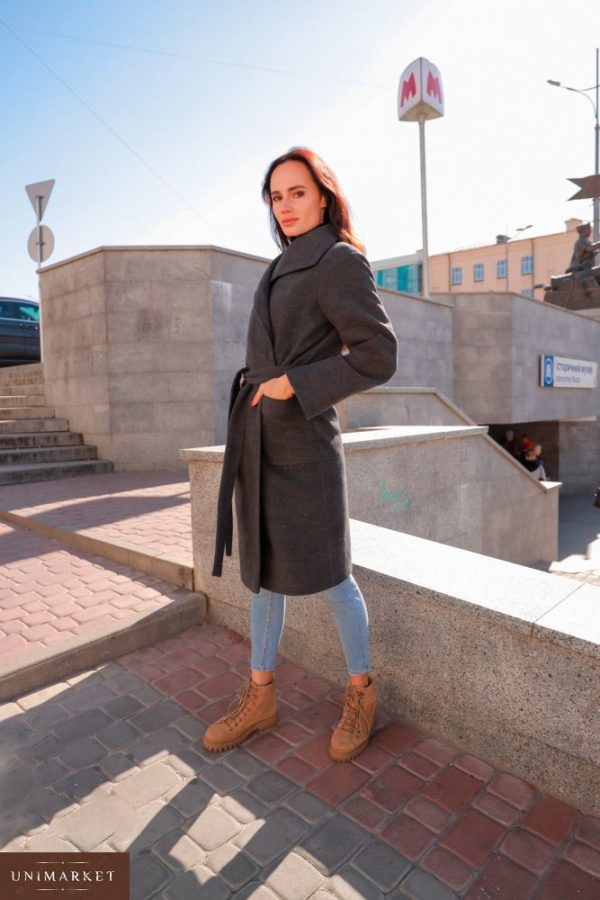 Замовити в подарунок жіноче пальто на запах з широким рукавом подовженим чорного кольору оптом Україна