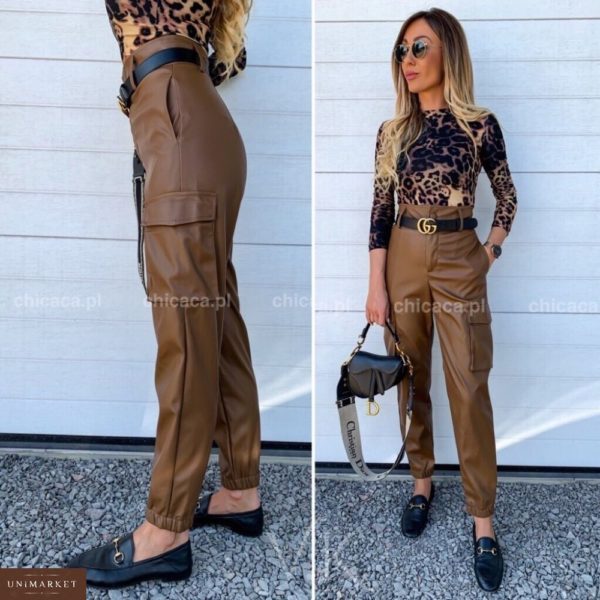 Приобрести в интернет-магазине женские кожаные брюки с манжетом на резиночке цвета коричневого дешево