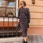 Заказать в подарок женское черное платье миди в горох из коттона оптом Украина