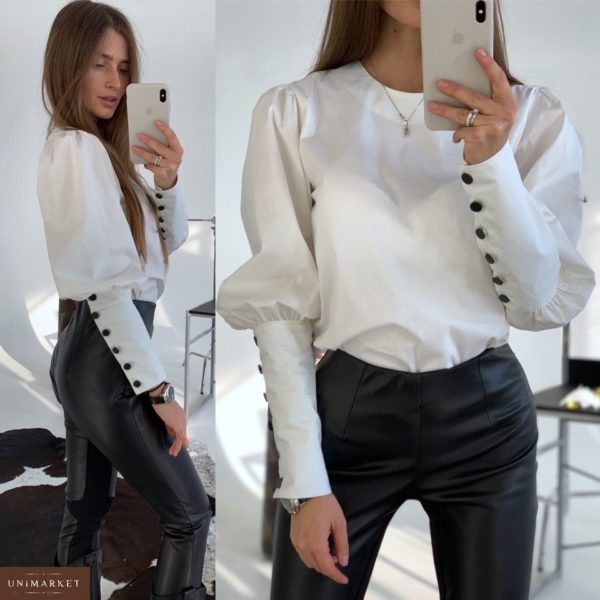 Приобрести в интернет-магазине женскую блузку на рукавах с заклепками из коттона молочного цвета дешево