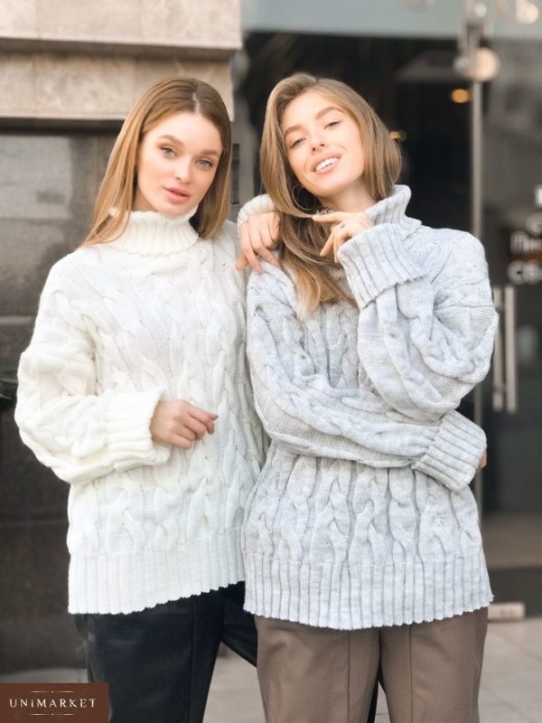 Замовити в подарунок жіночий светр шерстяний з високим горлом молочного кольору оптом Україна