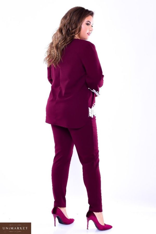 Заказать недорого женский костюм: блузка + брюки из креп дайвинга с кружево декором цвета бордового размеров больших дешево