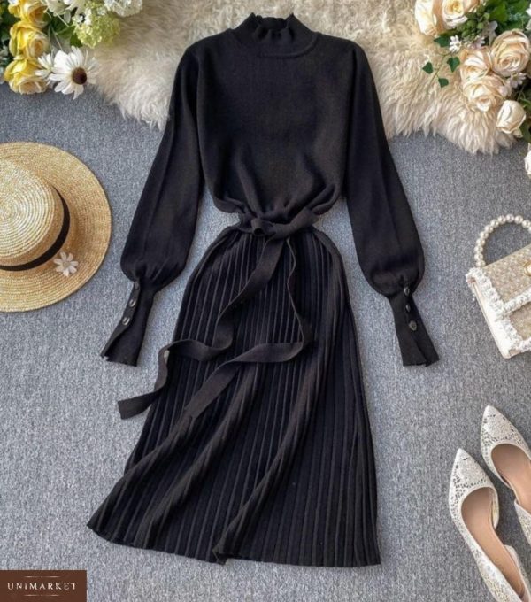 Купити недорого жіноче плаття зі спідницею плісе з рубчик трикотажу чорного кольору на новий рік в подарунок