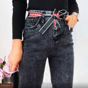 Приобрести недорого женские серые джинсы мом с лентой оптом Украина