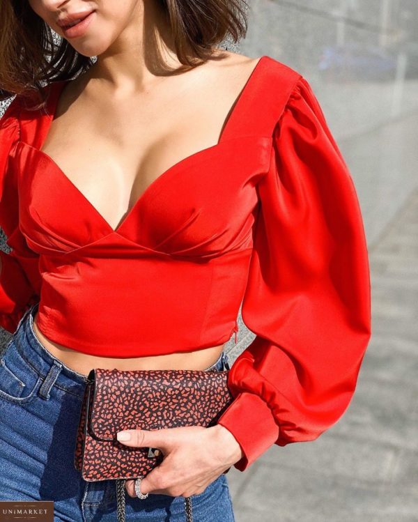 Купити жіночу червону блузу з об'ємними рукавами з шовку в Україні недорого