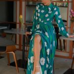 Замовити жіночу сукню довжини максі з квітковим принтом смарагдово-зеленого кольору онлайн в Україні