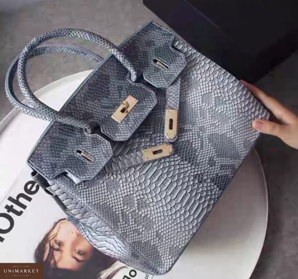 Купить дешево женскую сумку в классическом стиле с принтом змеиным серого цвета в подарок