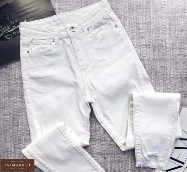 Заказать со скидкой женские белые джинсы скинни с высокой талией выгодно
