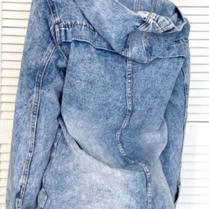 Приобрести синюю женскую джинсовую удлиненную куртку с капюшоном (размер 40-50) по низким ценам