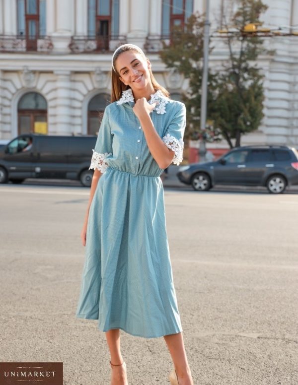 Придбати блакитне жіноче плаття міді в горошок з мереживними вставками за доступними цінами