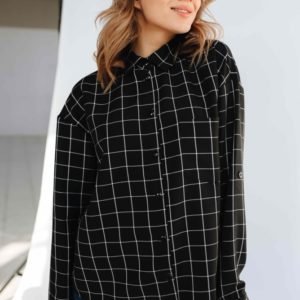 Замовити чорну жіночу сорочку в тонку клітку зі спущеною лінією плеча (розмір 46-52) за низькими цінами