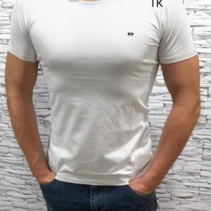 Купить по скидкам белую мужскую базовую футболку с круглым вырезом (размер 48-54)