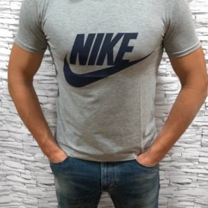 Придбати сіру чоловічу футболку з написом Nike з круглим вирізом (розмір 46-54) в подарунок дешево