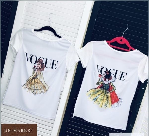 Купить онлайн белую женскую футболку Vogue с принцессами Disney в интернет-магазине