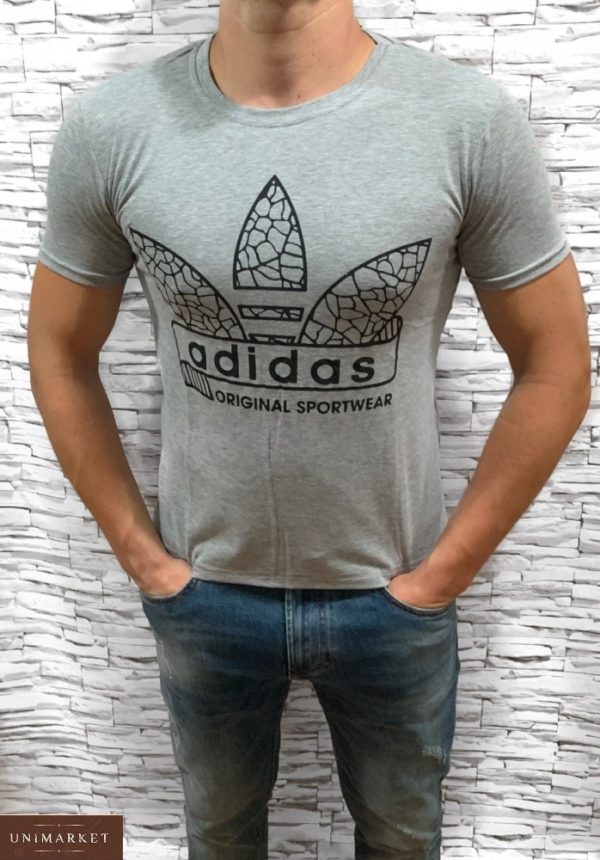 Заказать серую мужскую футболку с эмблемой Adidas с круглым вырезом (размер 46-54) по низким ценам