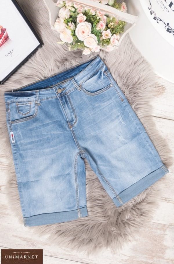 Заказать женские голубые джинсовые шорты с маленькими царапками (размер 31-36) по низким ценам