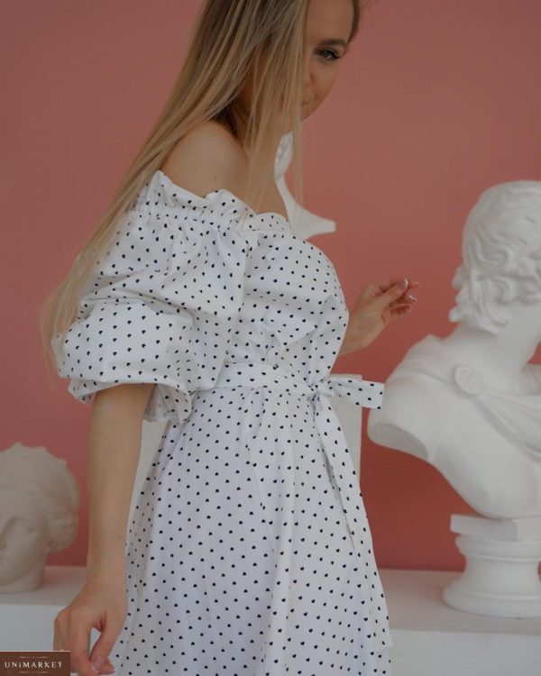 Купить женское белое летнее платье миди с открытыми плечами и объемными рукавами (размер 42-50) по низким енам