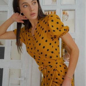 Заказать женское медовое платье на запах с поясом в горошек (размер 42-54) в Украине