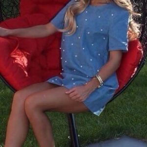 Заказать голубое женское летнее джинсовое платье с бусинками в интернет-магазине онлайн