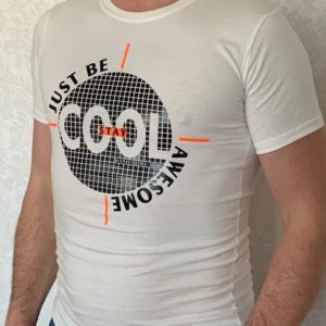 Купить белую мужскую футболку из хлопка с круглым принтом (размер 46-54) дешево