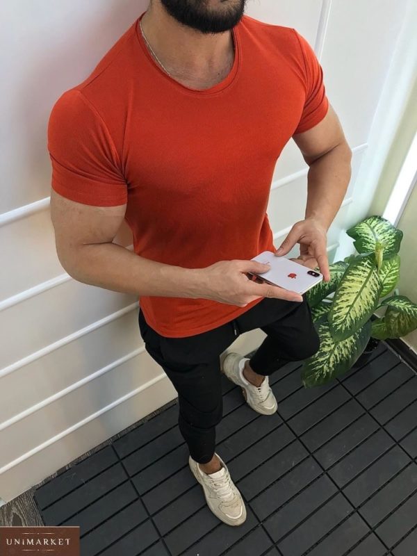 Приобрести красную мужскую базовую футболку с круглым вырезом (размер 46-52) по низким ценам