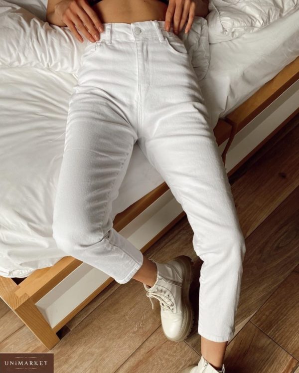 Заказать женские белые джинсы Mom на высокой посадке дешево