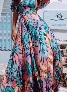Купить женское многоцветное яркое принтованное длинное платье с открытыми плечами (размер 42-48) в Украине